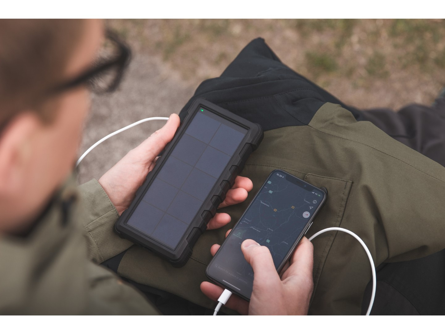 Prijenosna baterija SANDBERG Outdoor Solar Powerbank 24000-3