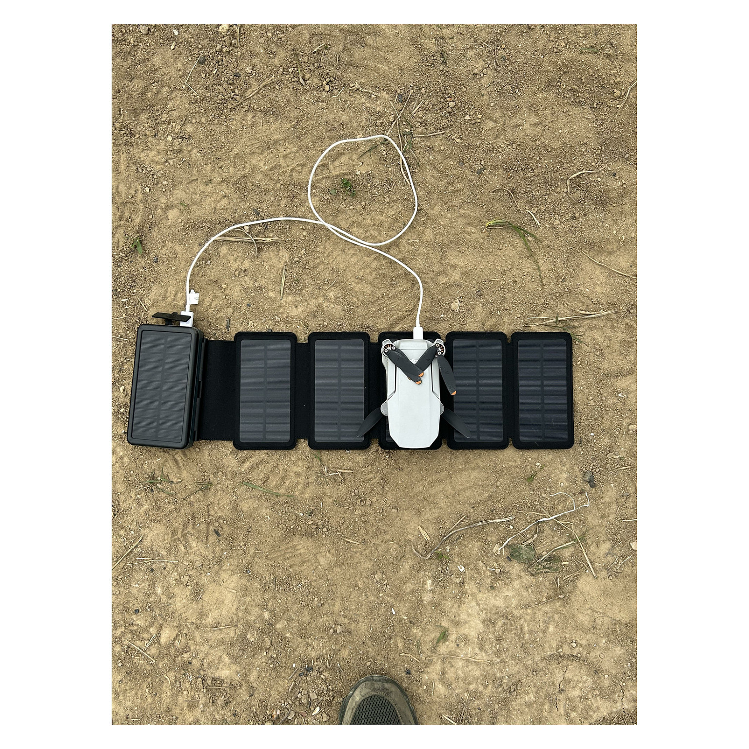 Prijenosna baterija SANDBERG Solar Powerbank 20000 sa 6 panela-17