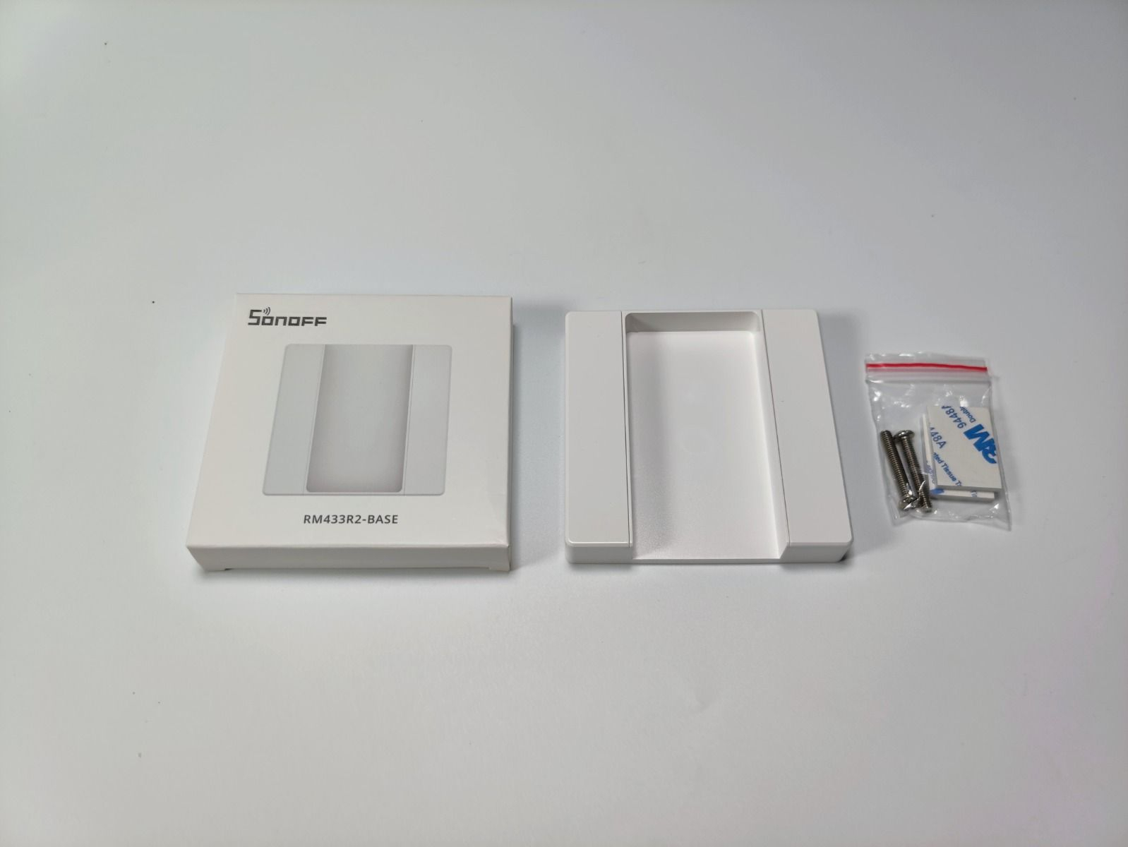 Držač daljinskog upravljača RM433 SONOFF RM433R2-BASE
