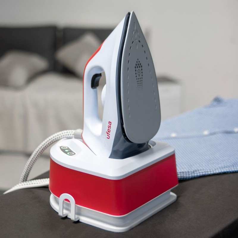 UFESA antibacterial ironing station PL2650-3