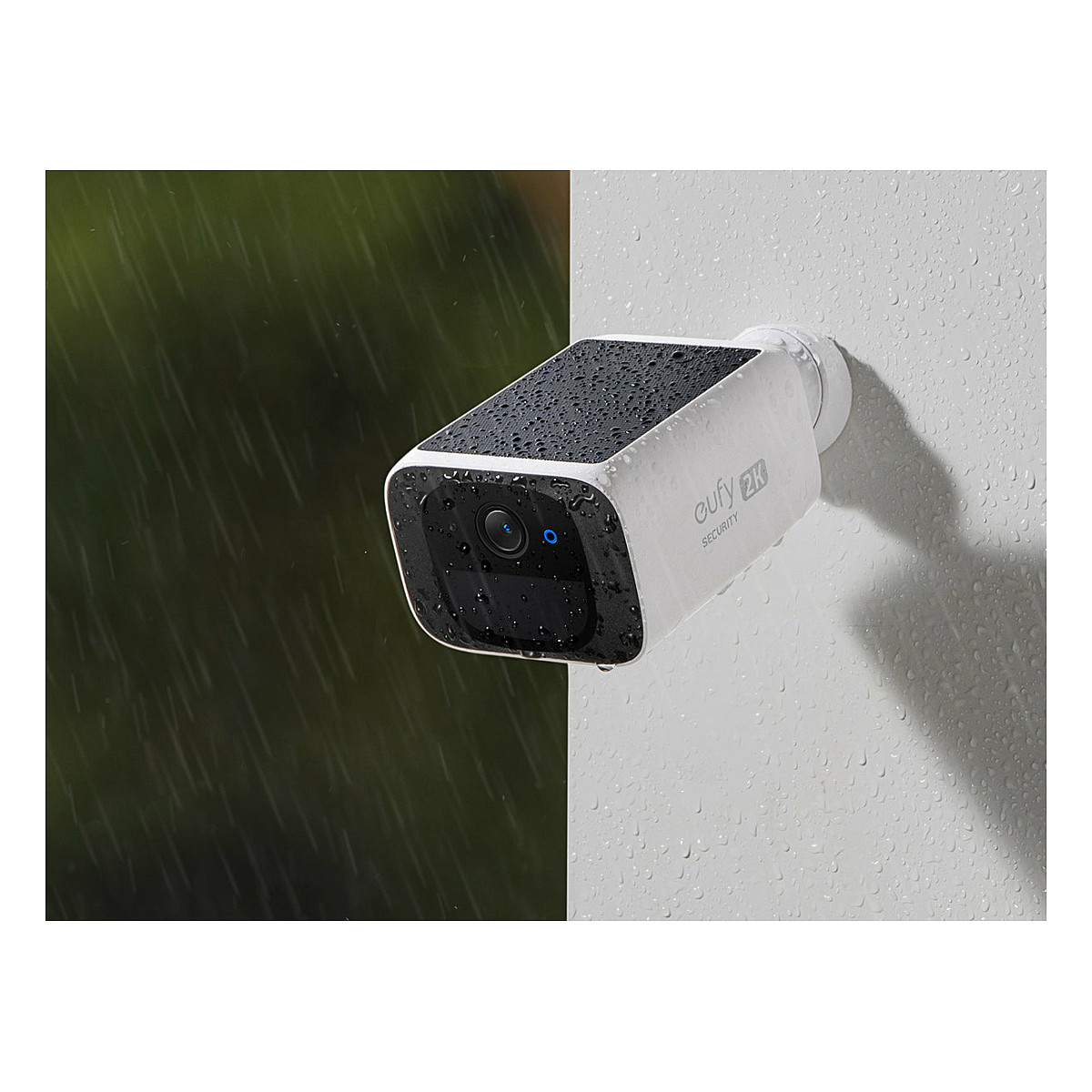 ANKER Eufy Security S220 SoloCam sa 2 solarnim kamerama-16
