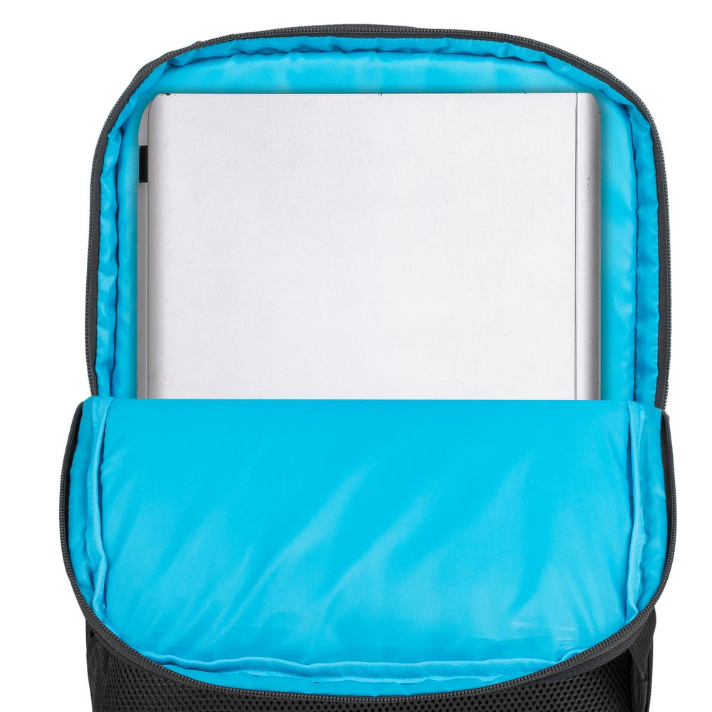 RivaCase backpack for 17" laptop 8267 black-12