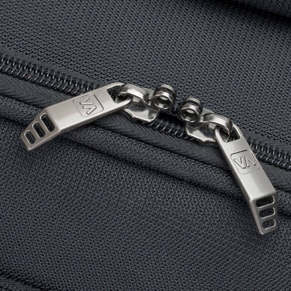 Torba za laptop RIVACASE 8481 crna ECO Travel carry-on bag 20" (do 15.6")-11