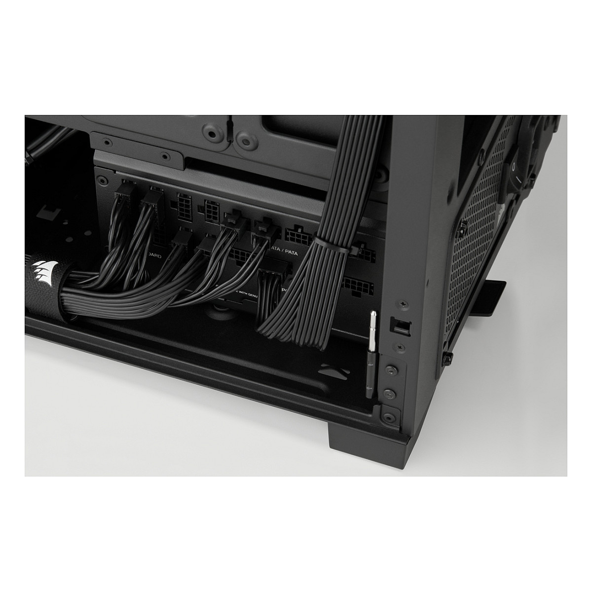 Corsair RM1200x SHIFT power supply unit 1200 W 24-pin ATX ATX Black-16