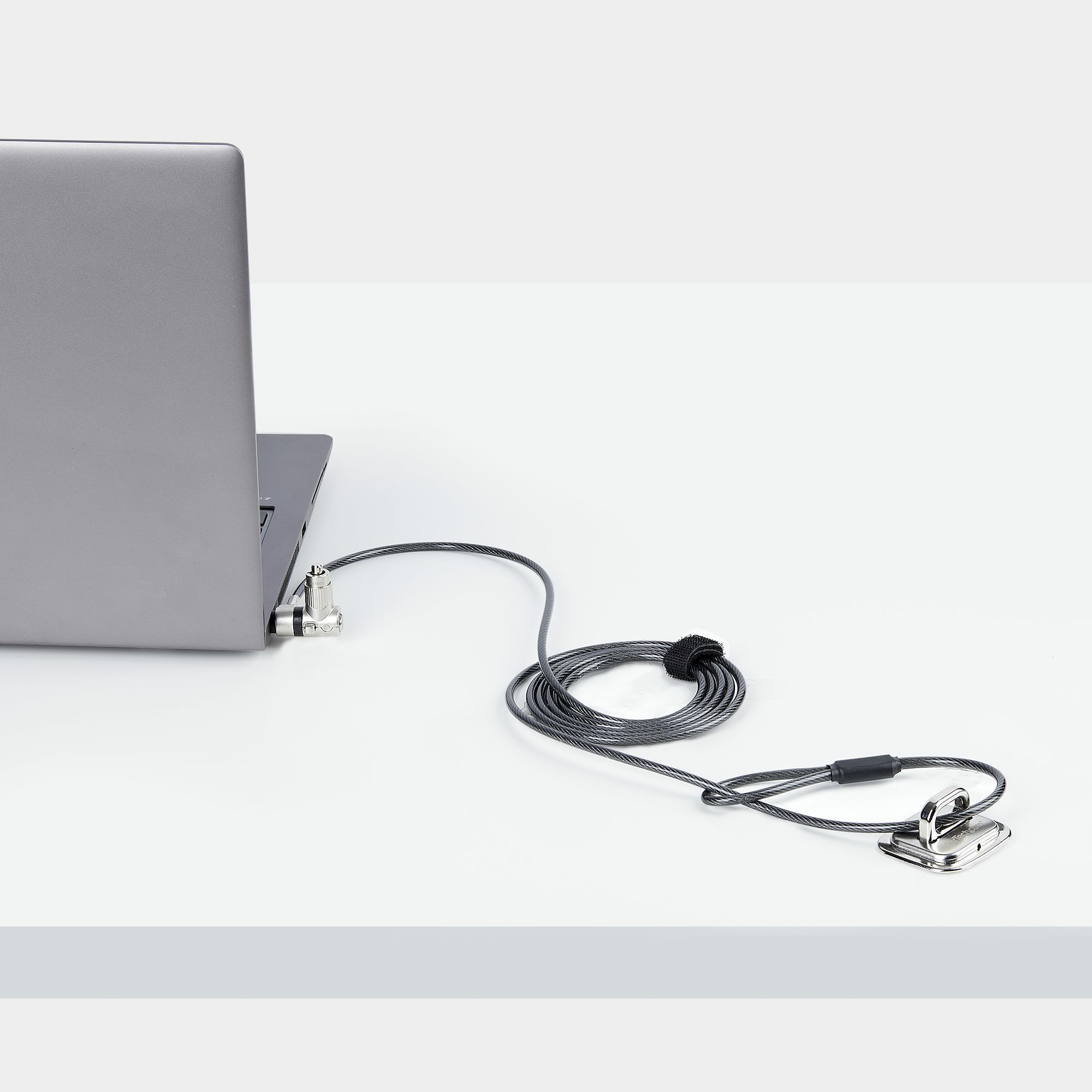 Laptop Startech 248521 product (univerzalna sigurnosna brava, čelični kabel 2m, 4 ključa, otpornost na povlačenje do 217.8 lb)-25