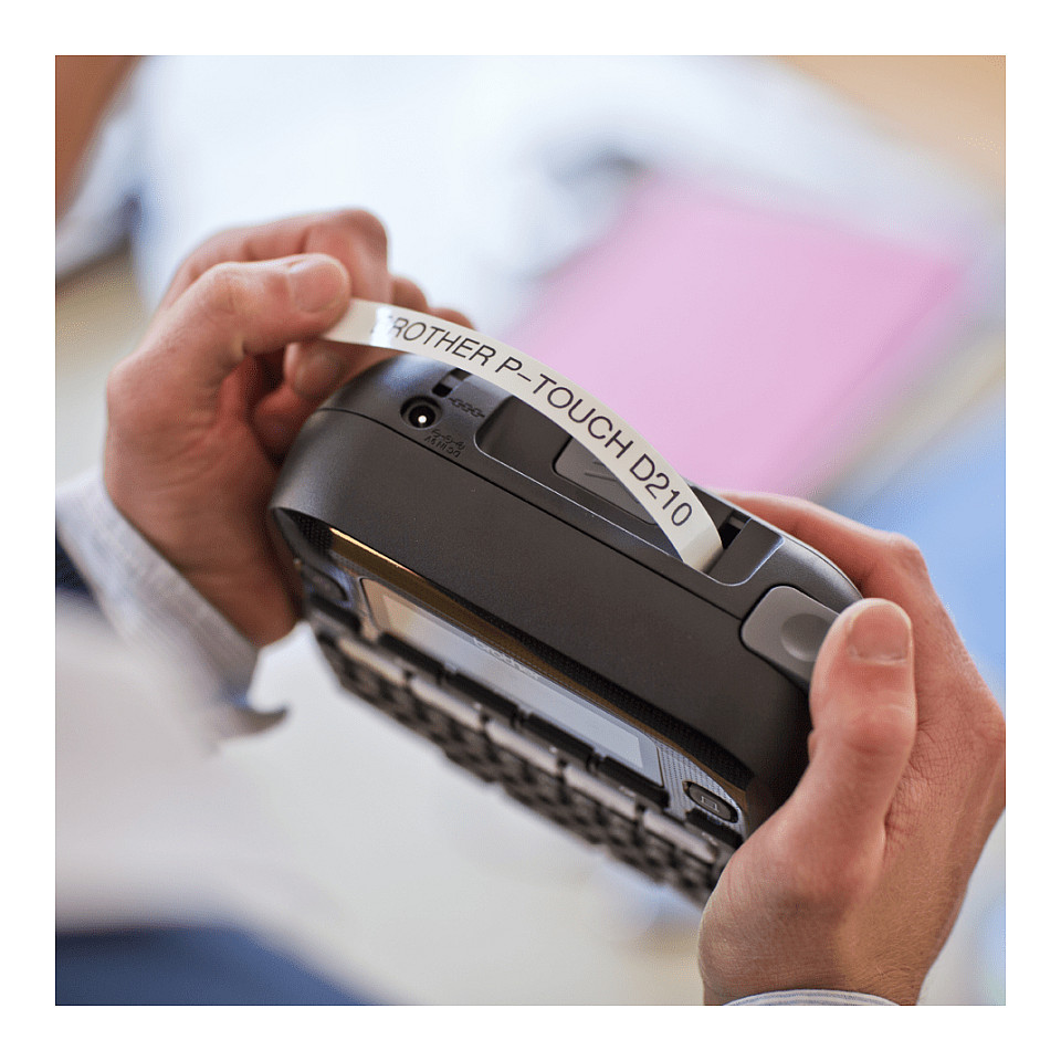 Printer za naljepnice BROTHER P-Touch PT-D210 (QWERTY tipkovnica, TZe trake do 12mm)-8