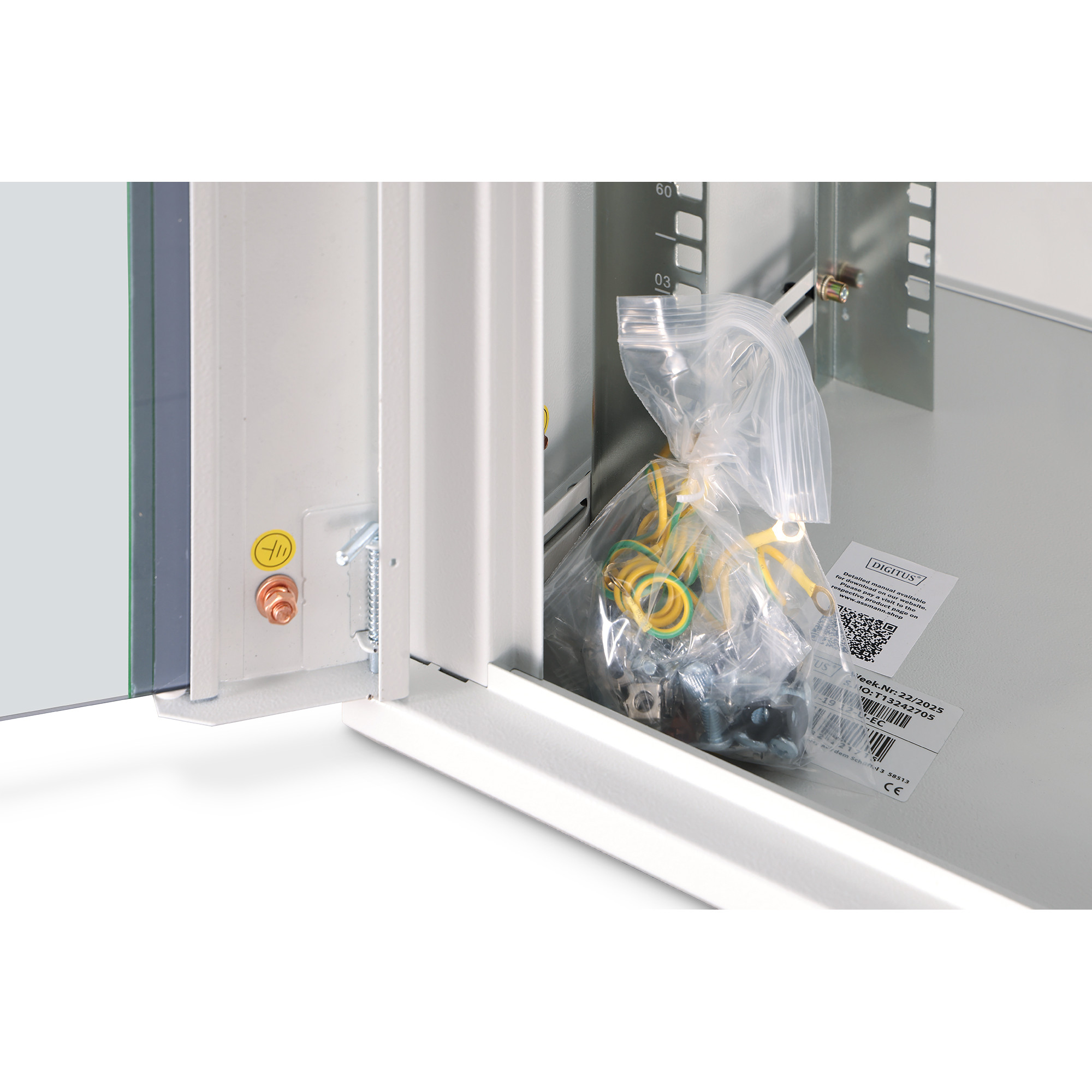 Zidni komunikacijski ormar DIGITUS Professional Line DN-19 12-U-EC (12U)-10