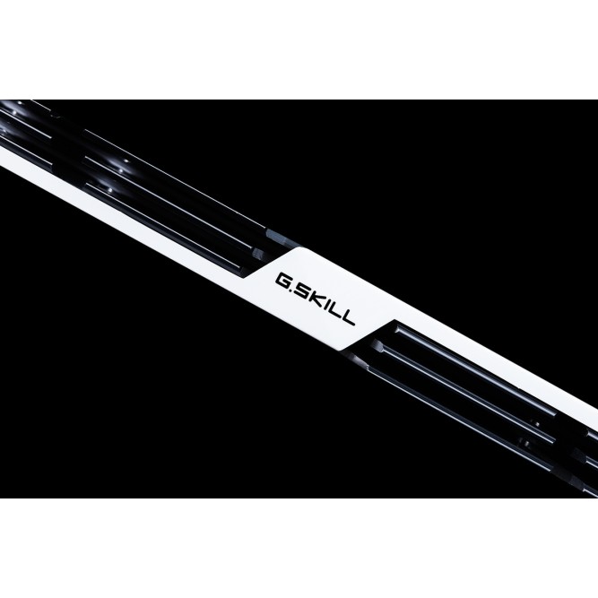 Memorija G.SKILL TridentZ Series (DDR4, 32 GB: 2 x 16 GB, DIMM 288-pin, unbuffered)-7