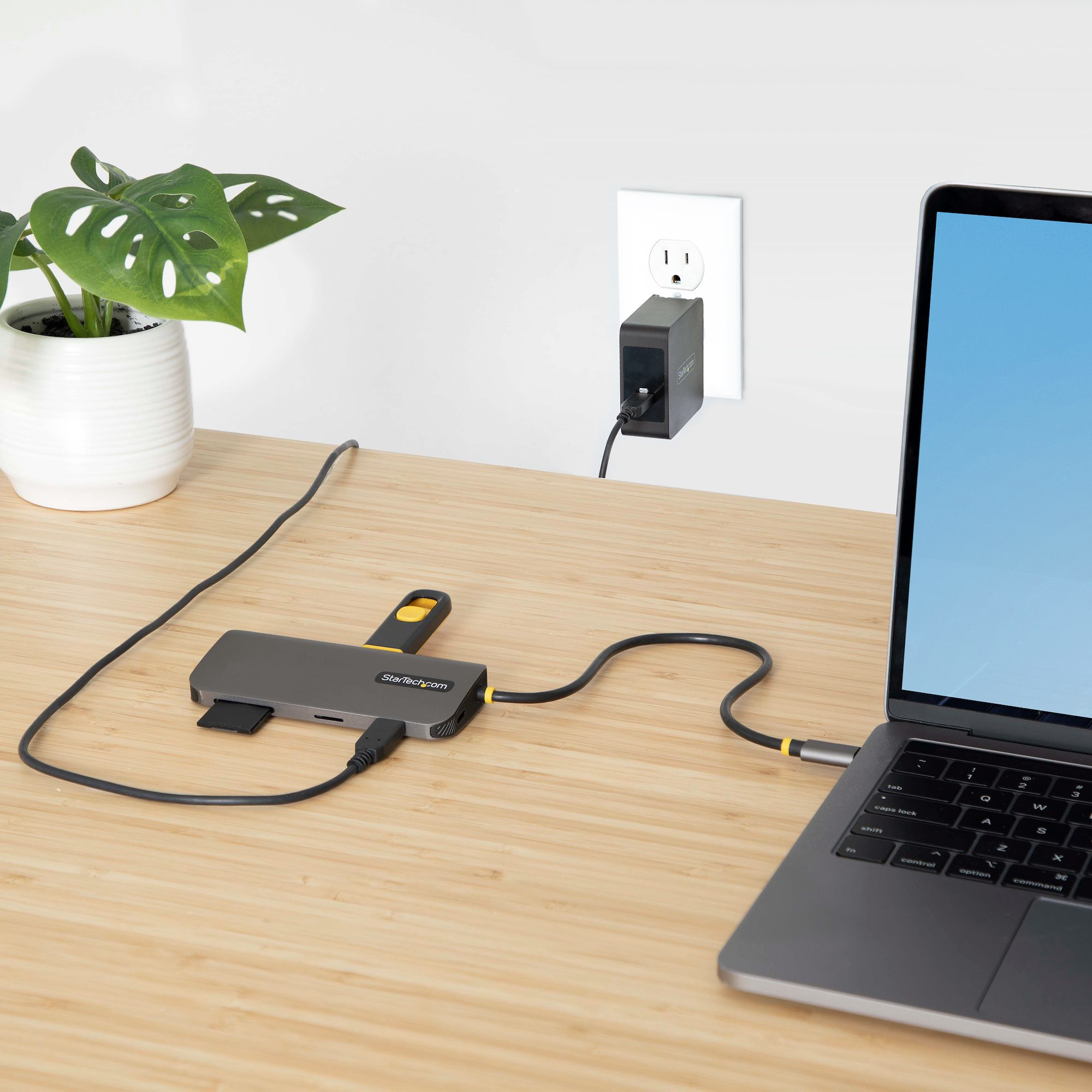 USB-C STARTECH.COM višenamjenski adapter (4K 60Hz HDMI, 3x USB 3.2 Gen 1, GbE, SD/MicroSD, 100W PD)-10