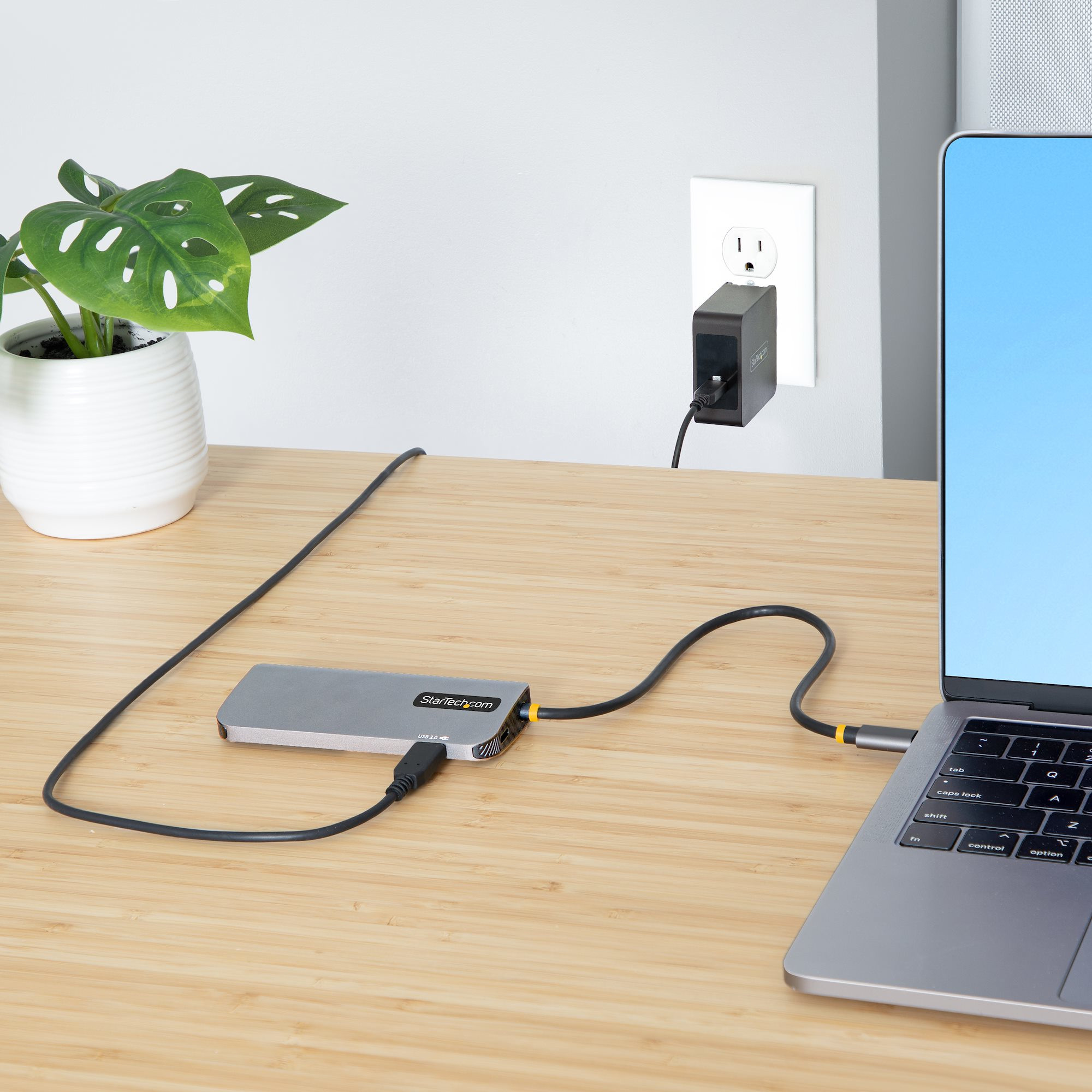 USB-C STARTECH.COM višenamjenski adapter (4K 60Hz HDMI, 3-portni USB-A 3.2 hub, 100W napajanje, GbE)-12