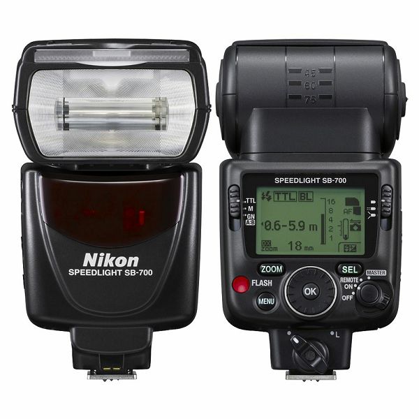 Bljeskalica NIKON Speedlight SB-700