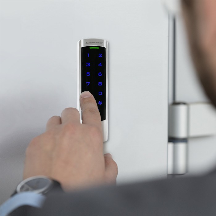 Brava s kodom QOLTEC Dione 52445 (s RFID čitačem, gumb zvona, IP68, EM)-3