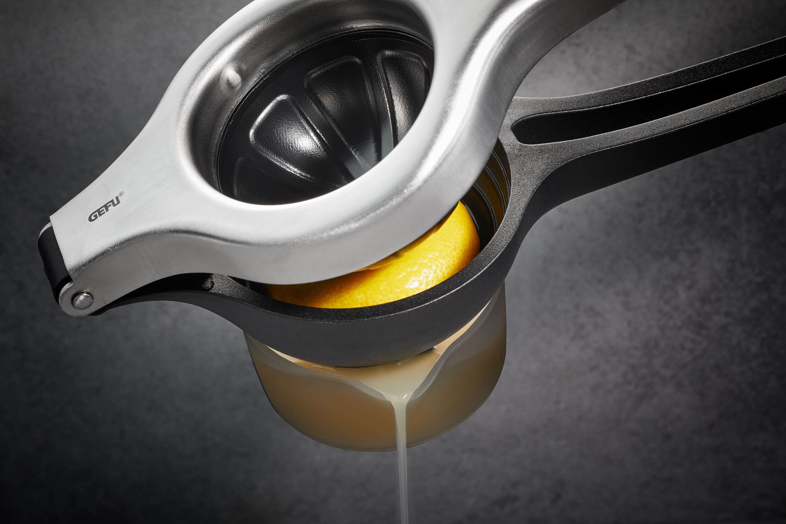 GEFU LEMON PRO CITRUS SQUEEZER G-13971-5