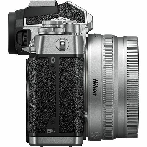 Fotoaparat Nikon Z fcZ fc + Z 18-140 f/3.5-6.3 VR DX-4