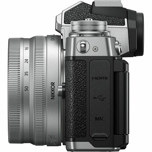 Fotoaparat Nikon Z fcZ fc + Z 18-140 f/3.5-6.3 VR DX-5
