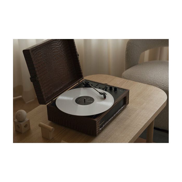 Gramofon CROSLEY Voyager Brown Croc-4