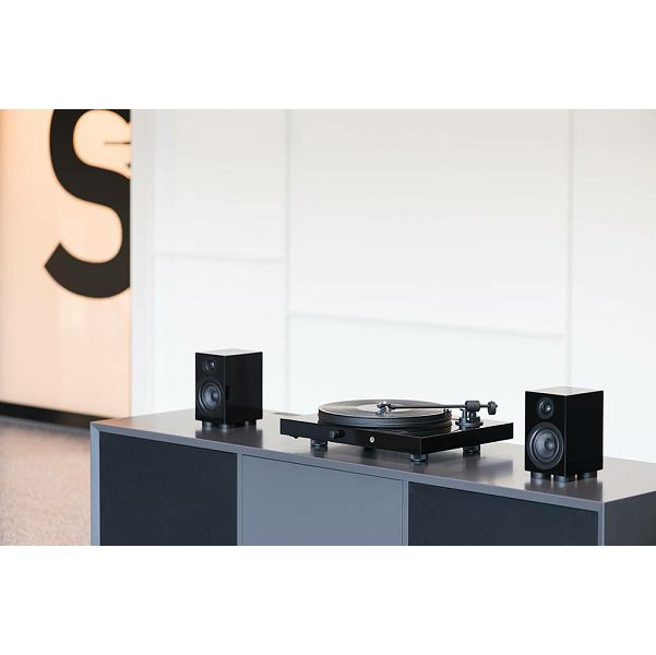 Gramofon PRO-JECT Juke Box E crni (aktivni s pojačalom 2 x 50W, OM5 zvučnica)-1
