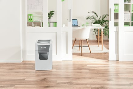 Leitz IQ Autofeed Office 150 Automatic Paper Shredder P4-5