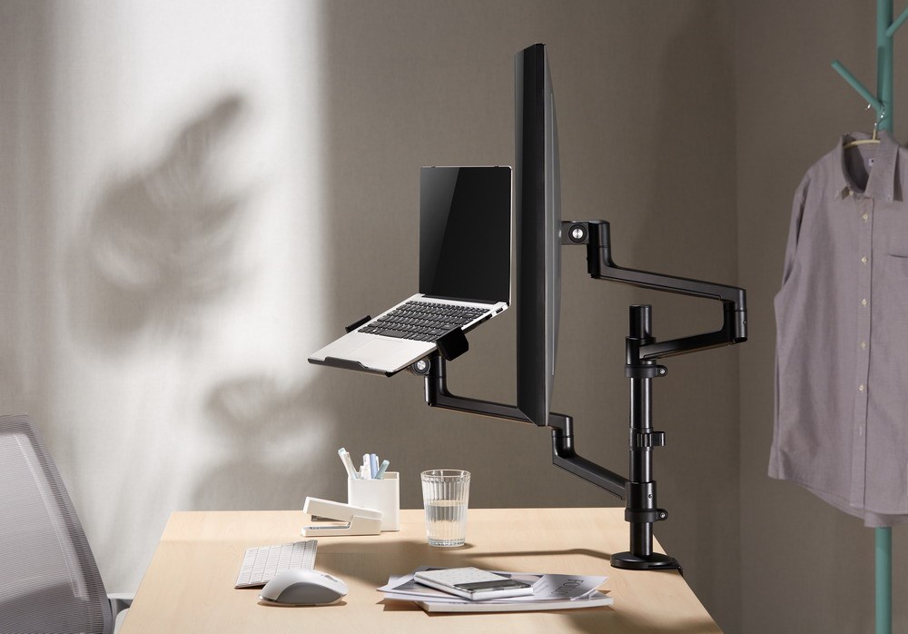 Nosač s rukom za monitor i policom za laptop GEMBIRD MA-DA-04 (stolni, podesivi, 17”-32”, do 8 kg)-16