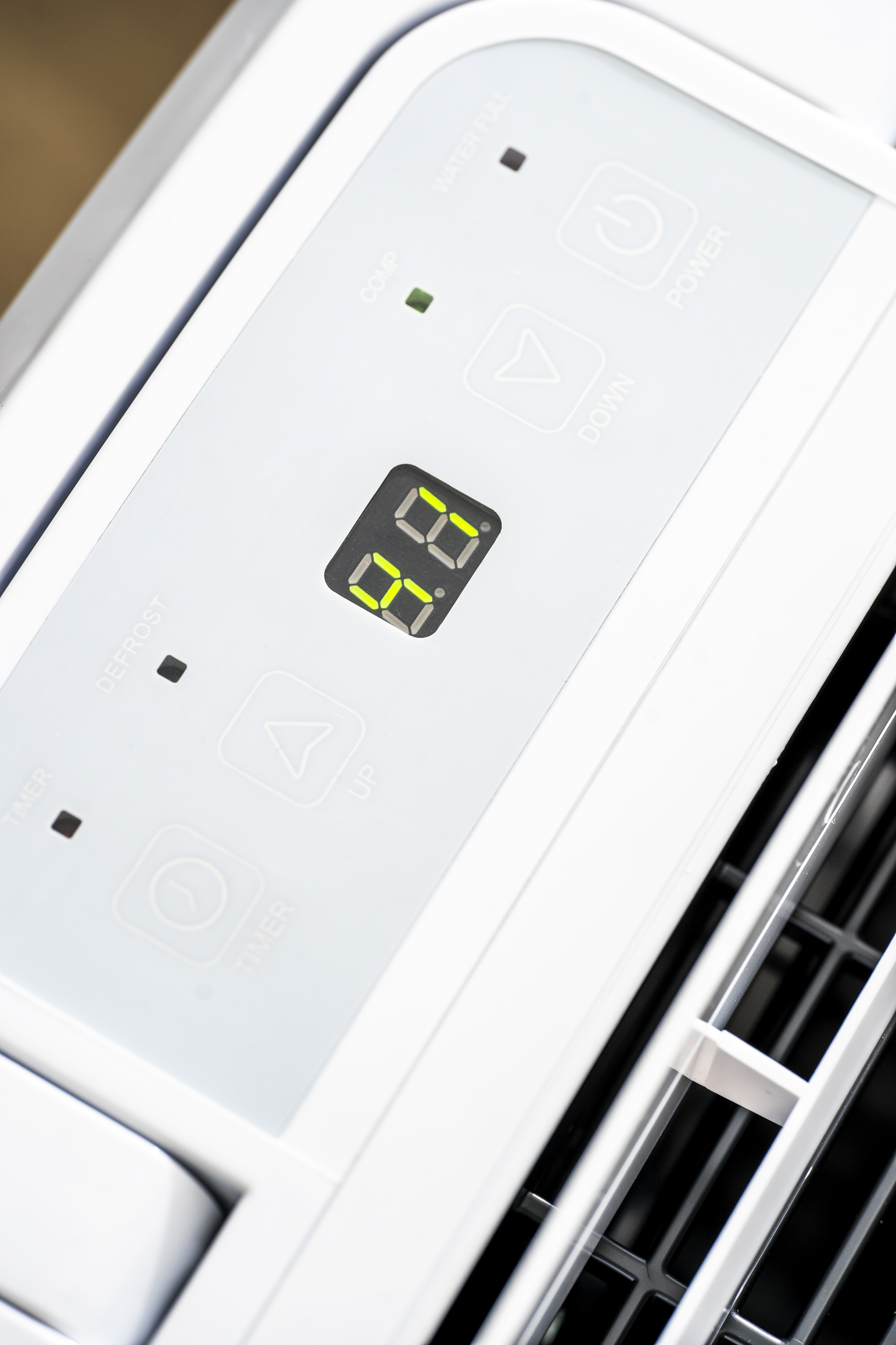 Odvlaživač zraka ADLER AD 7861 (280 W, do 60 m3, 2 L) bijeli-1