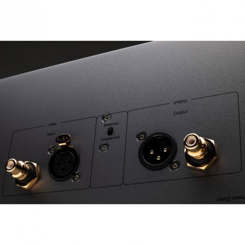 Pojačalo CAMBRIDGE AUDIO Edge M-4