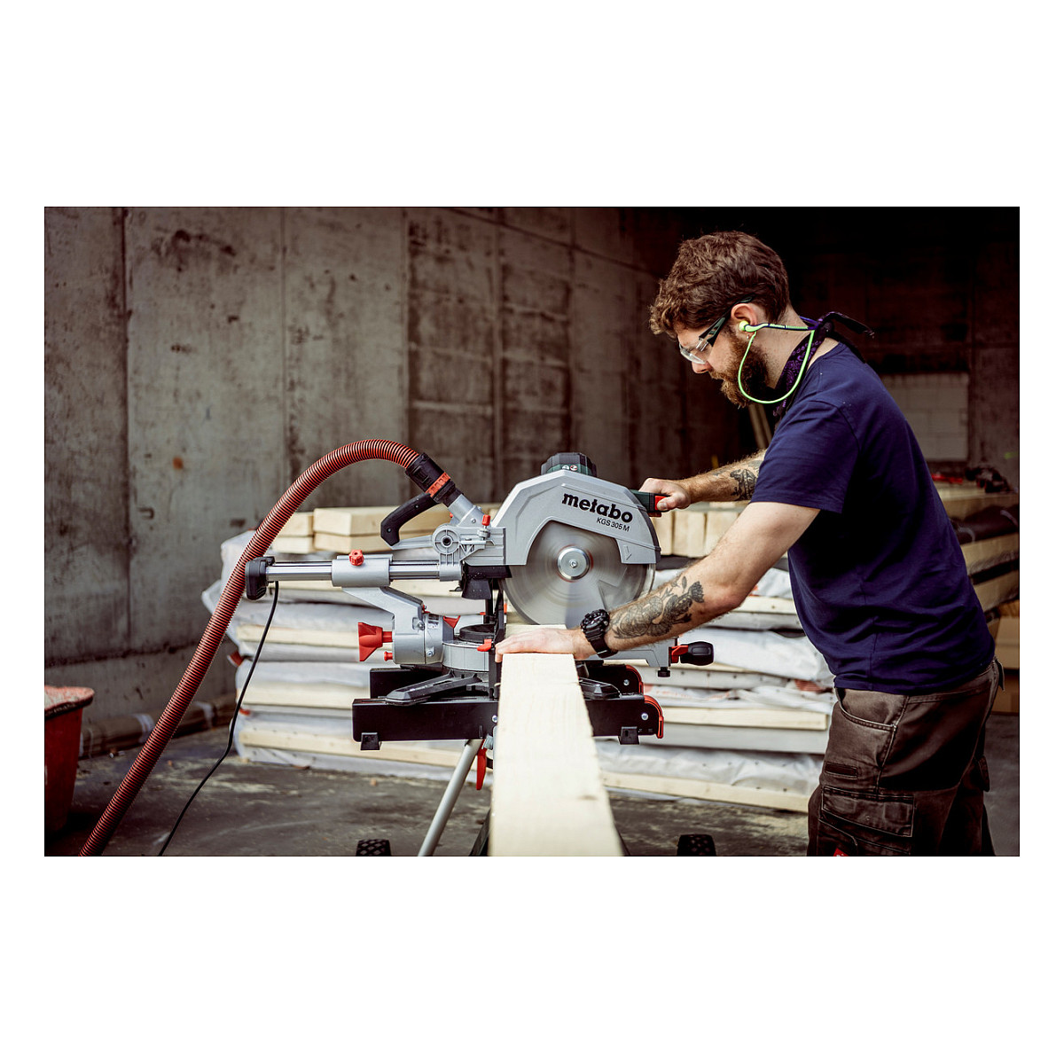 Potezna pila METABO KGS 305 M (2000W, 305mm)-2