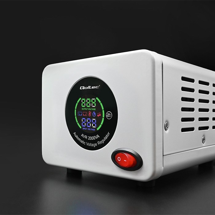 Stabilizator napona QOLTEC 50724 (AVR, 2000VA)-3