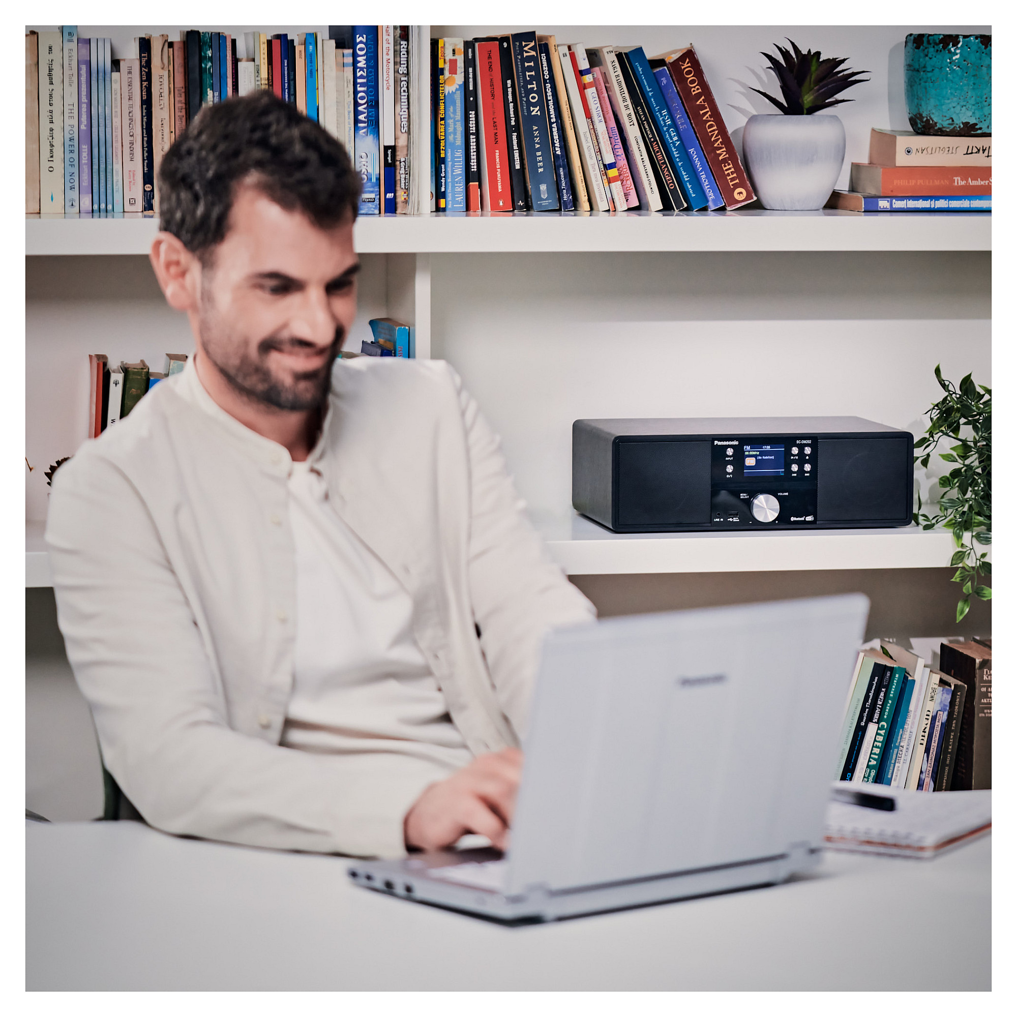 Glazbena mini linija PANASONIC SC-DM202EG-K AiO (Bluetooth, CD/MP3, USB, DAB+, FM, 12Wx2, Black)-8