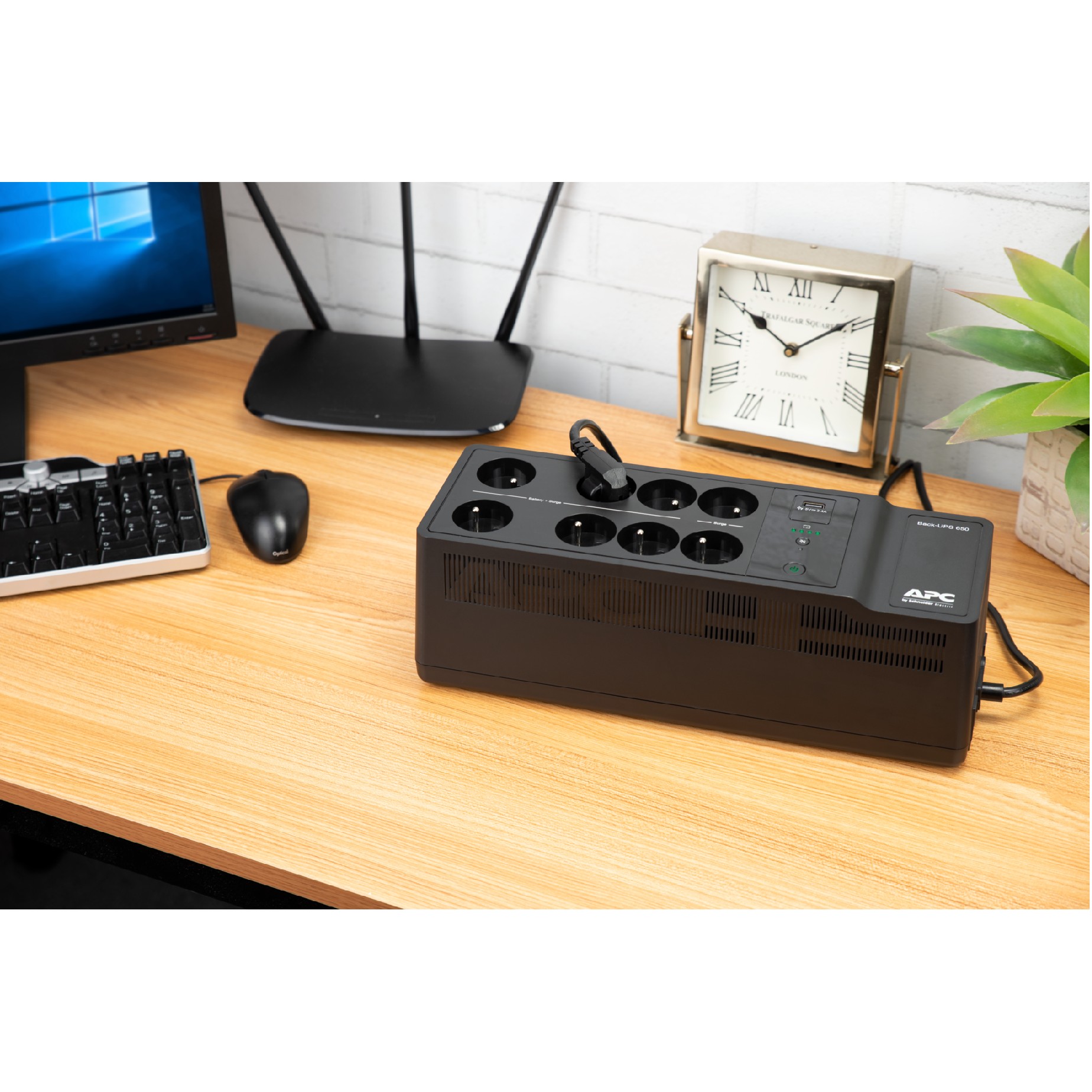 UPS APC 650VA/400W BE650G2-GR, desktop-8