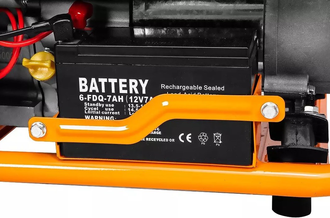 Benzinski agregat NEO TOOLS 04-730 (2800/3000 W, 4-taktni motor 208 cm³, 2 x 230 V i 1 x 12 V, spremnik 15 l)-5
