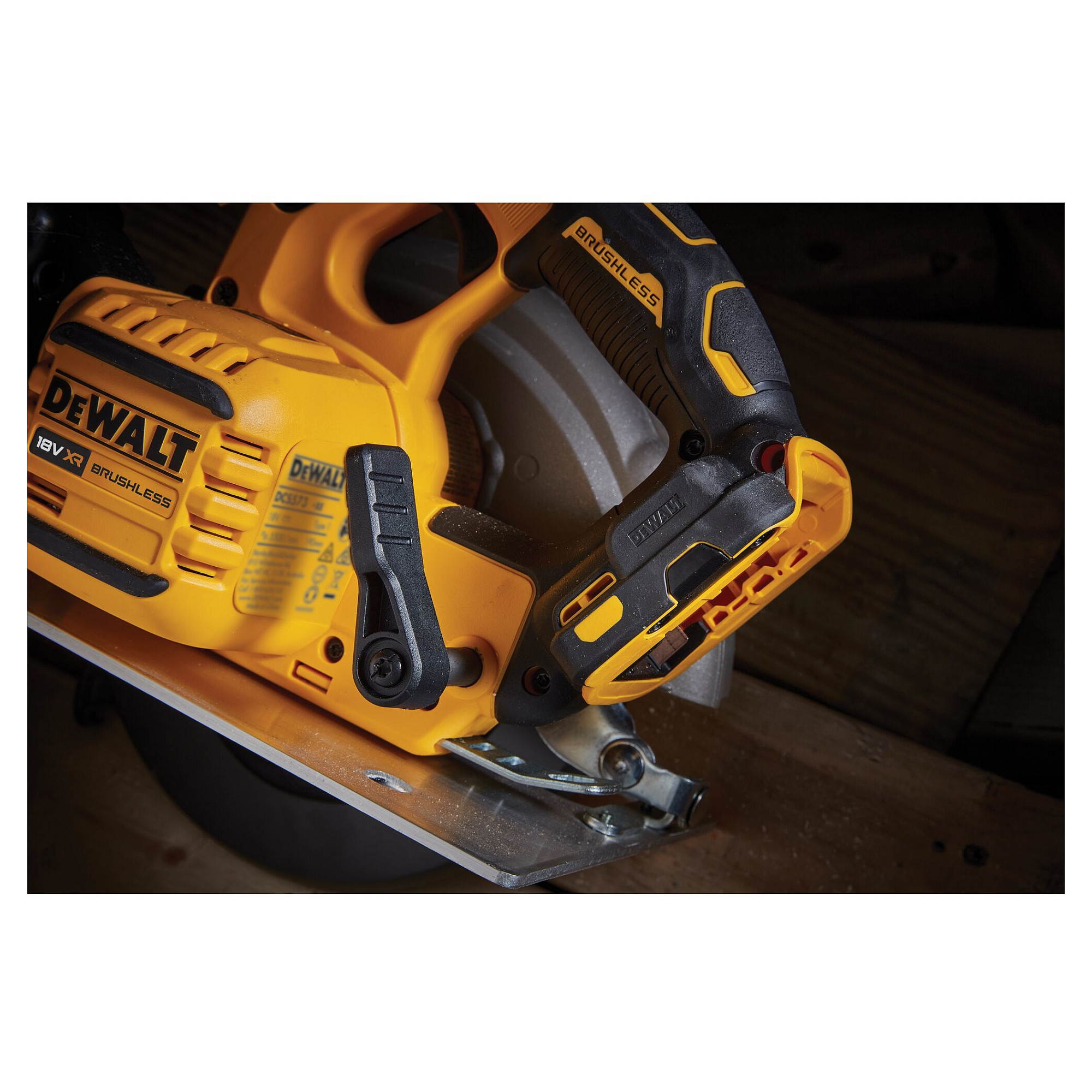 Pilarka DEWALT FLEXVOLT ADVANTAGE 190mm TSTAK DCS573NT (18V)-7