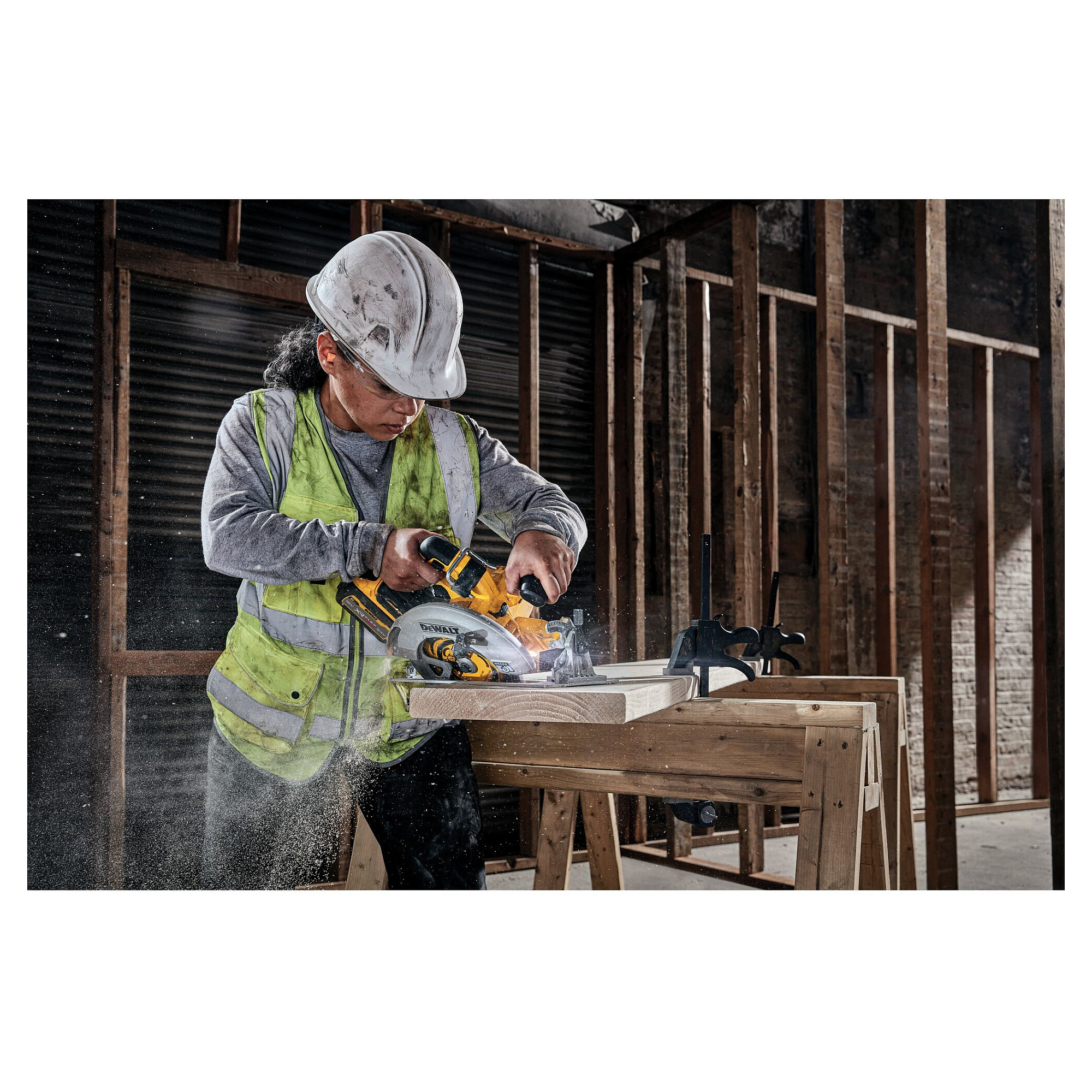Pilarka DEWALT FLEXVOLT ADVANTAGE 190mm TSTAK DCS573NT (18V)-11