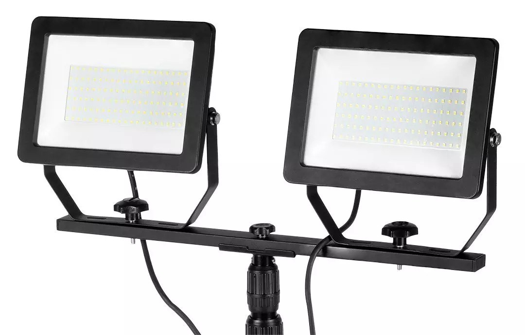 Dvostruki LED reflektor NEO TOOLS 99-069 sa stativom (2x100W, 17000 lm)-1