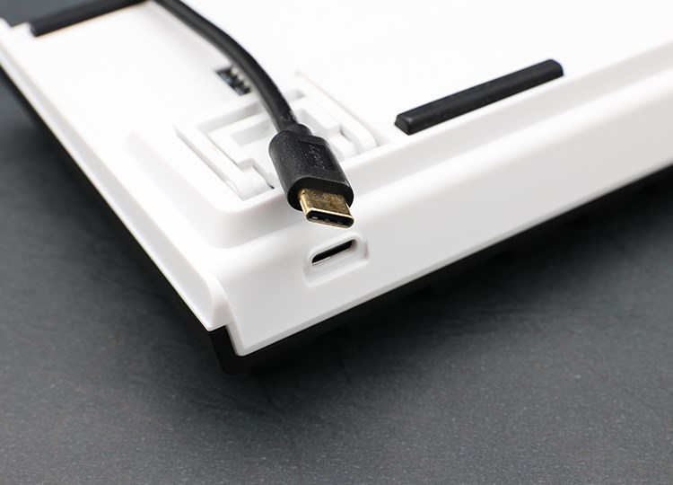 Gaming tipkovnica DUCKY One 2 SF (MX-Black, RGB LED, crna)-3