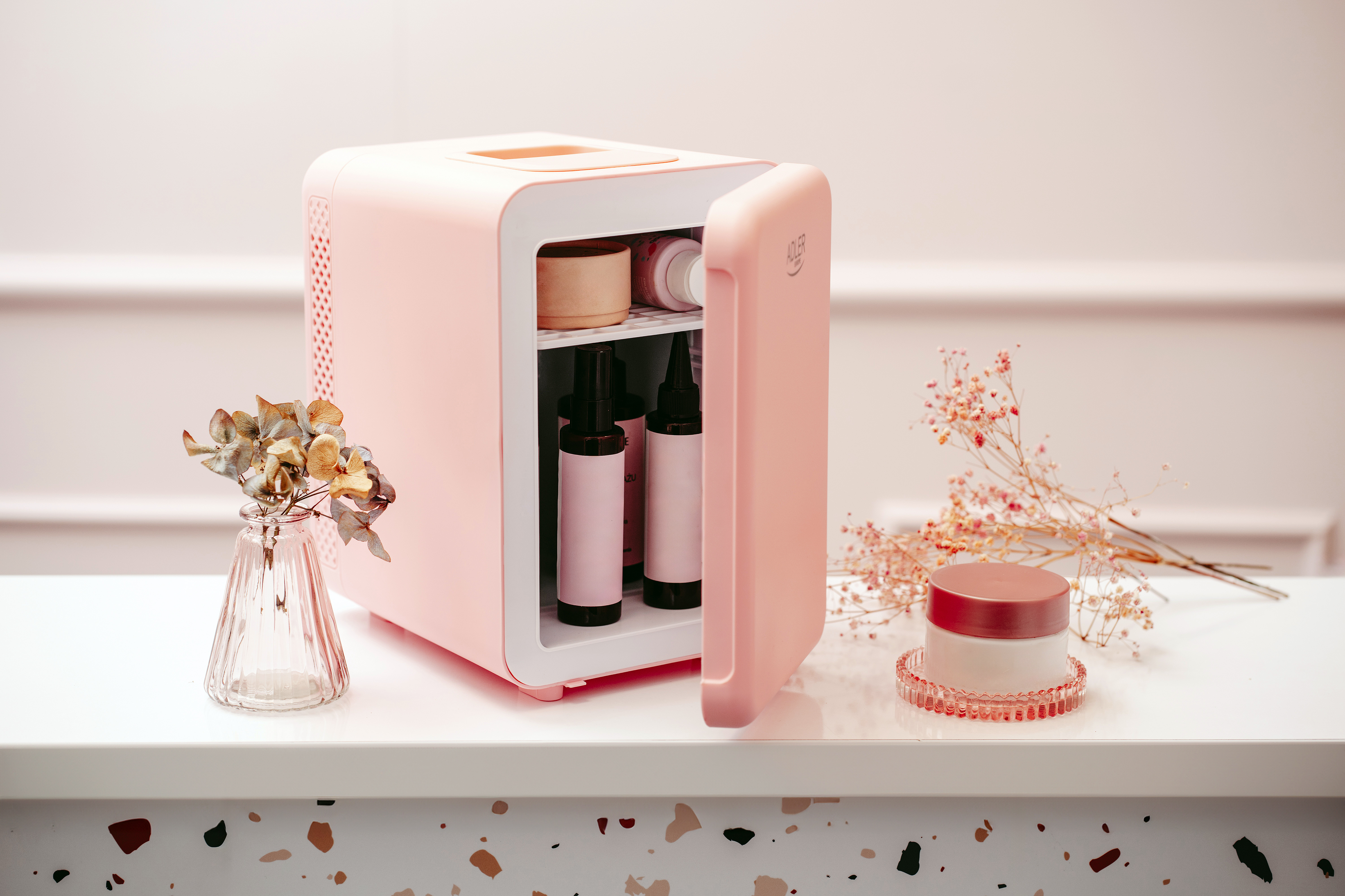 Mini hladnjak ADLER AD 8084 (4 L) Pink-3