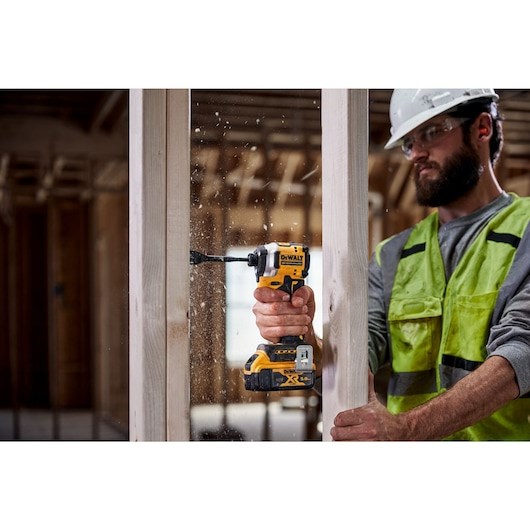DEWALT DCF850P2T-QW udarni odvijač-5