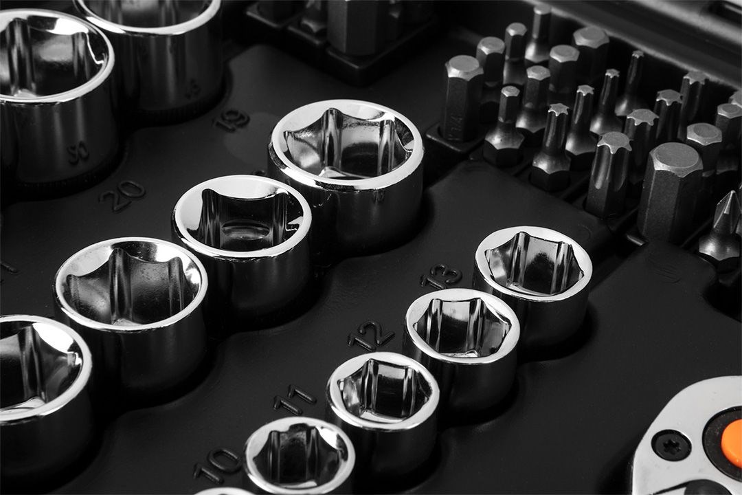 Set nasadnih ključeva NEO TOOLS 08-673 (1/2", 1/4", 73 komada, CrV)-5