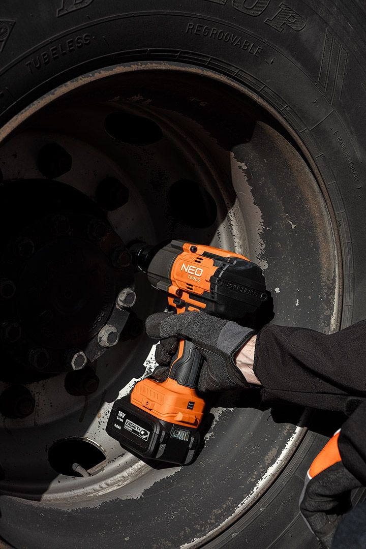 Impact wrench 1100Nm Battery Energy+ 18V-3