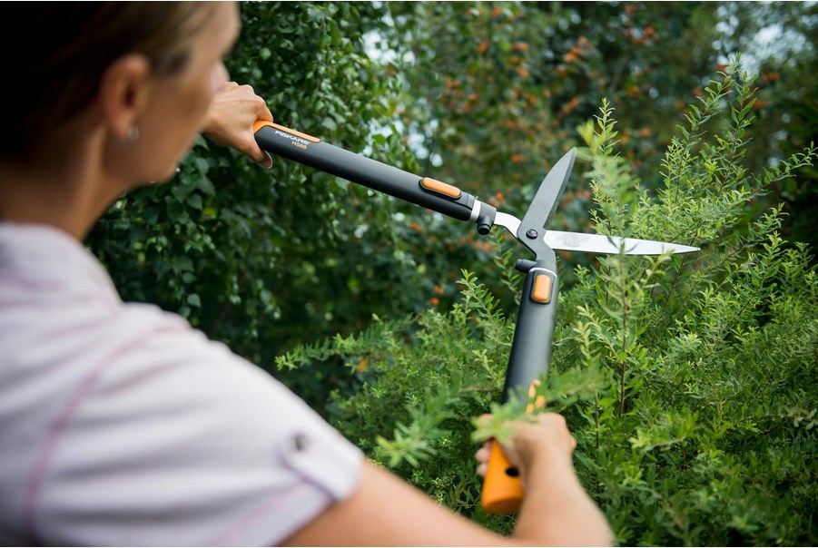 Škare za živicu FISKARS SmartFit HS86-1
