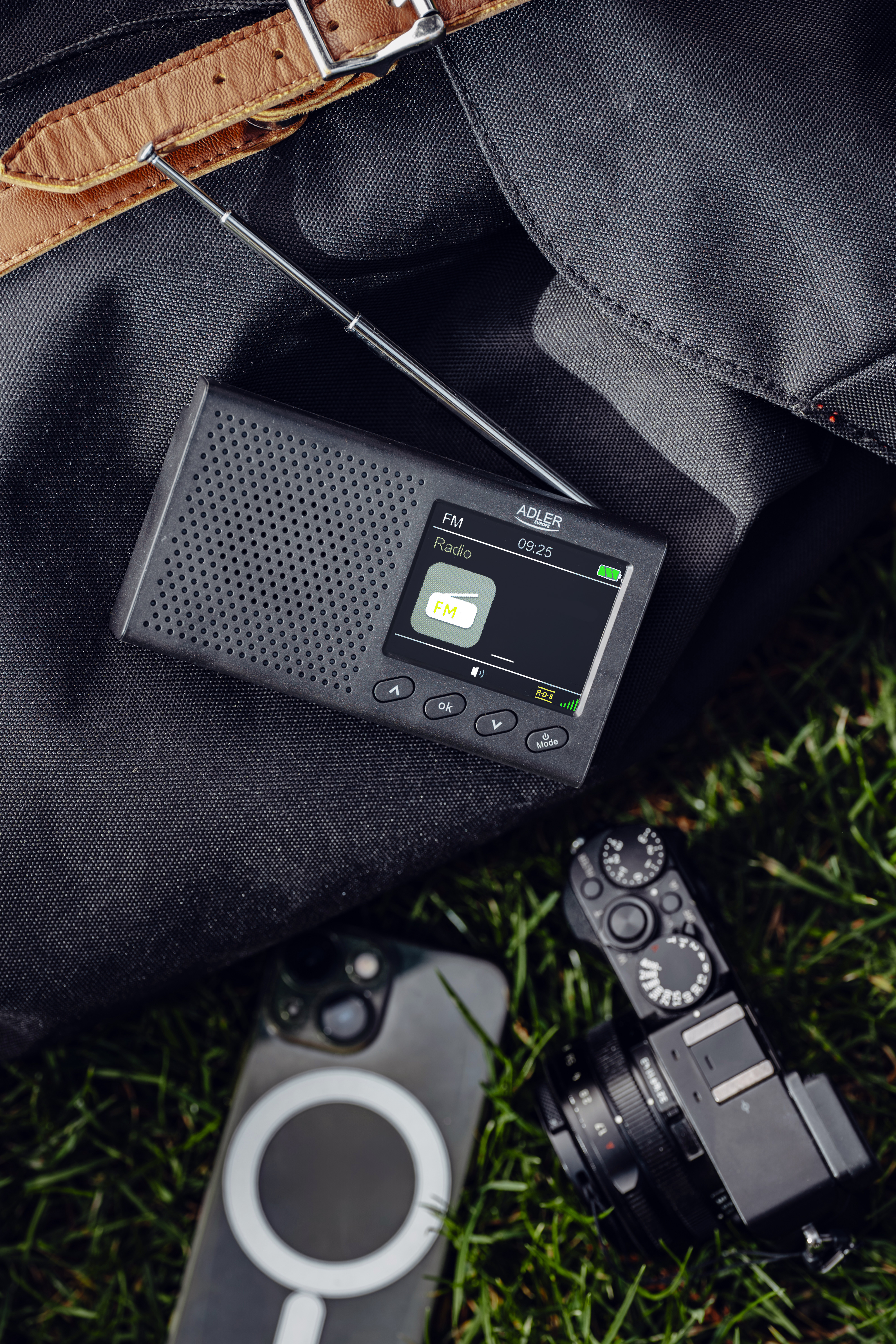Prijenosni radio ADLER AD 1198 (FM, funkcija alarma) crni-2