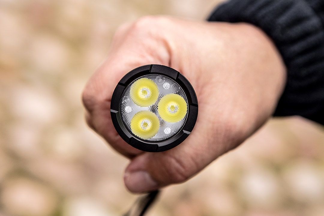 OSRAM P9 LED USB Rechargeable Flashlight 3300 lm-6