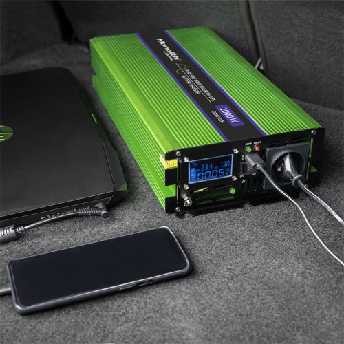 Pretvarač napona QOLTEC Monolith Auto (2000 W) zeleni-2