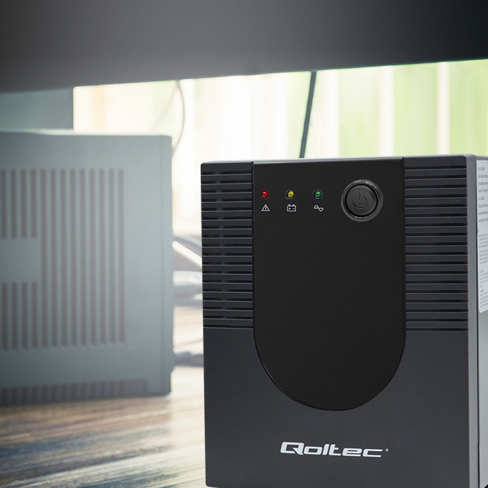 Besprekidno napajanje (UPS) QOLTEC Monolith 53777 (2000VA, 1200W, Line Interactive)-9