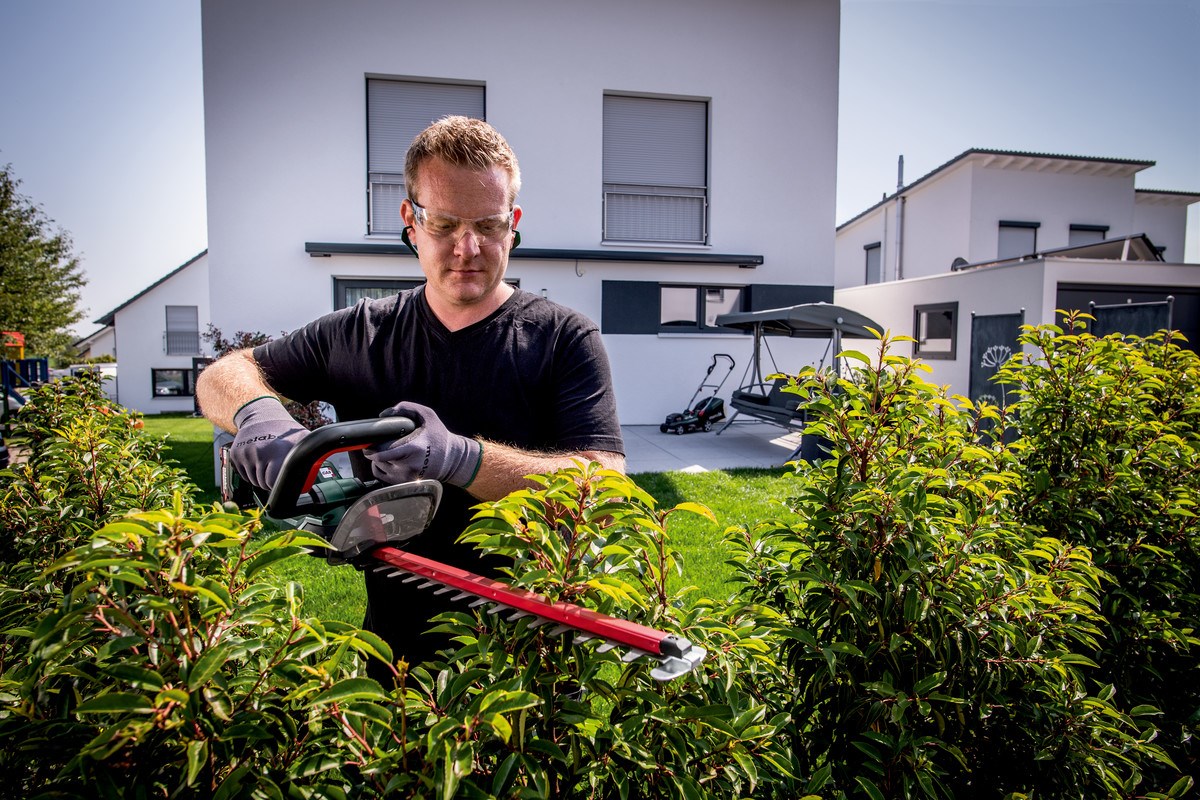 Električni škare za živicu METABO HS 18 LTX 55 (bežični, 18V)-1
