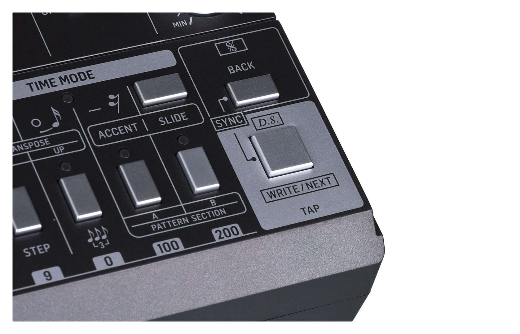 Analogni sintesajzer BEHRINGER TD-3-BK (crni, MIDI in/out, DC ulaz, USB)-10