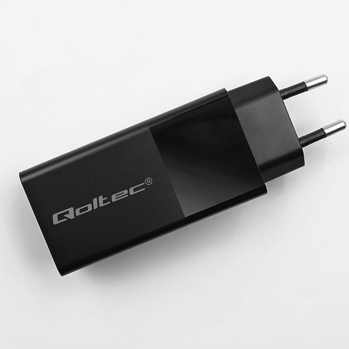 Punjač QOLTEC 52382 GaN POWER PRO 100W 5-20V 1xUSB type C 1xUSB A crna boja-3