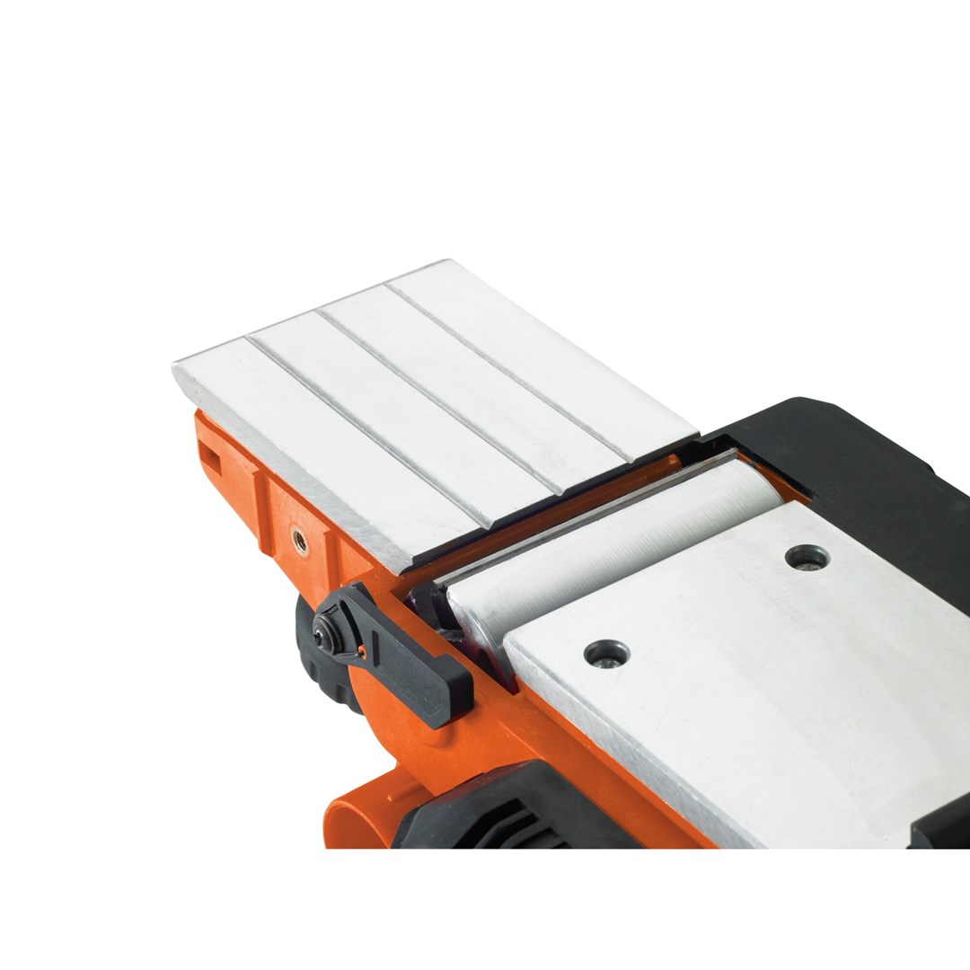 Strug BLACK&DECKER KW750K (Snaga 750W, širina struganja 82mm)-3