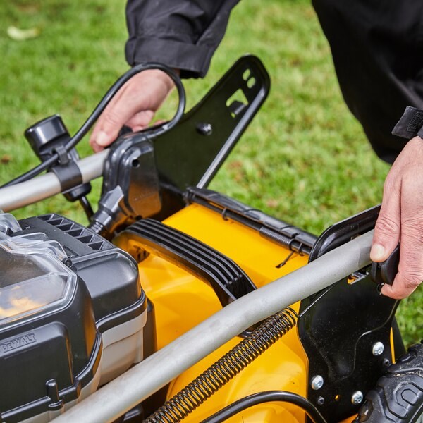 Kosilica DEWALT XR 2x18V s AKU. 5Ah + Opterećenje 48cm-2