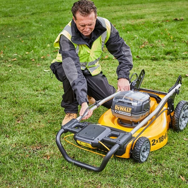 Kosilica DEWALT XR 2x18V s AKU. 5Ah + Opterećenje 48cm-1