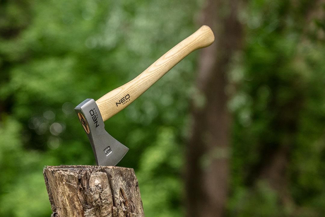 Bushcraft hatchet in a 400G case-4